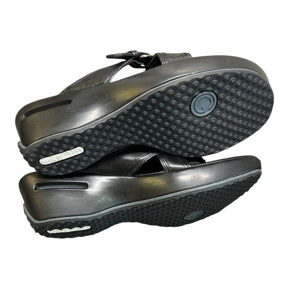 Cole Haan “Air Darby" Thong Black Wedge Black Leather Women's Sz 8 Nike Air Sole - Picture 9 of 10